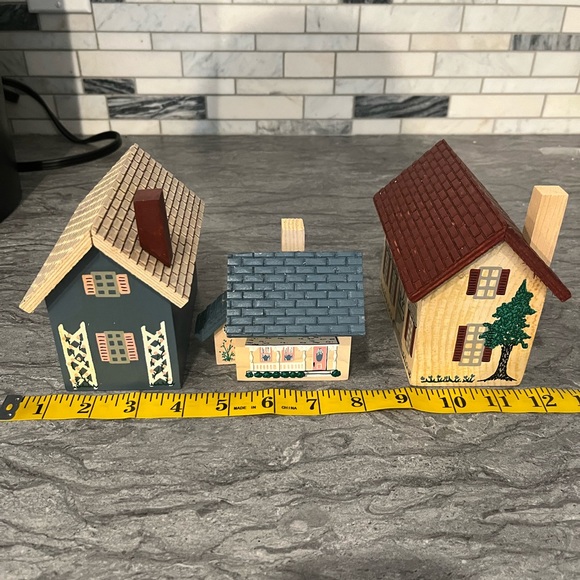 Vintage 1990 Cape Craftsman Victorian Village by Artist Rose Kennedy 3 Piece Set - Picture 6 of 9